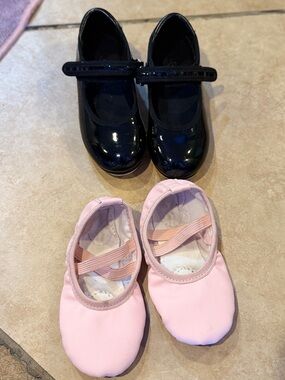 Stelle Kids Pink Ballet Flats with Elastic Strap and Black Tap Shoes